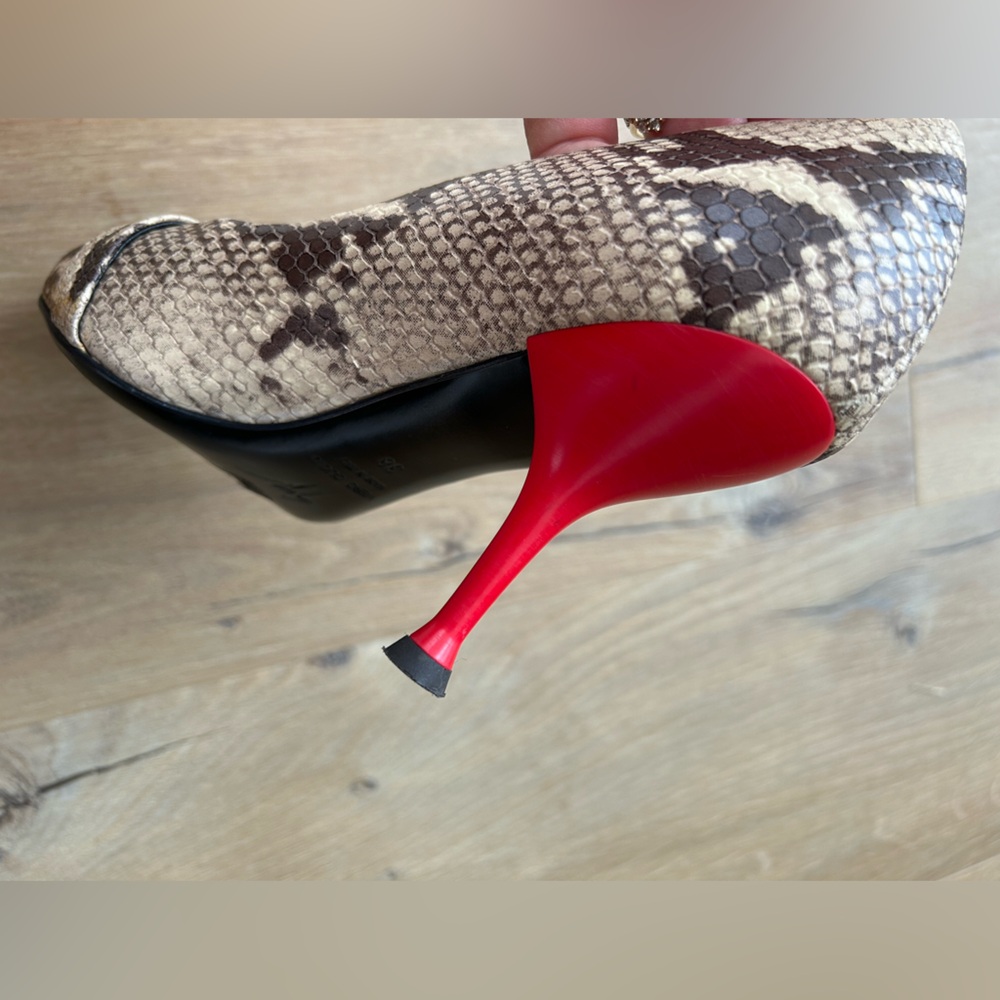Giuseppe Zanotti Brown Snakeskin Heels with Red Sole - Picture 9 of 16